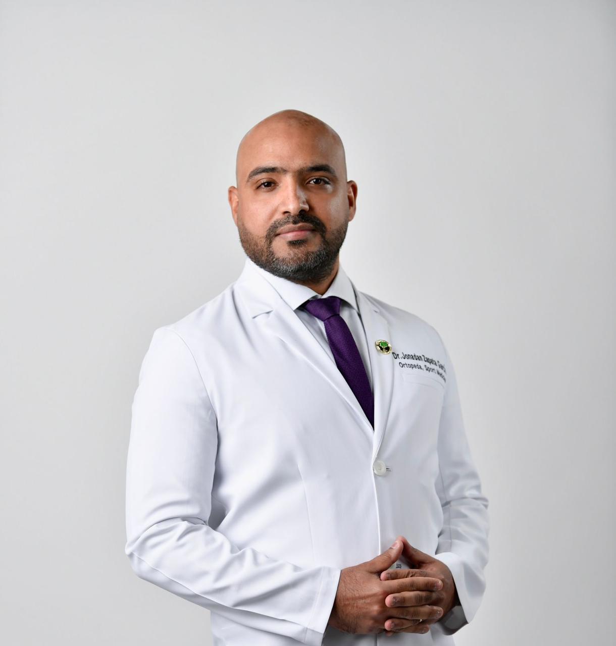 Dr. Jonadan Zapata